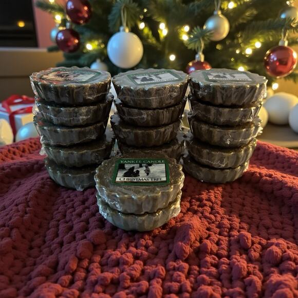 Christmas Tree Yankee Candle Retired Wax Tart Melts Rare Lot Of 17 - Picture 2 of 5